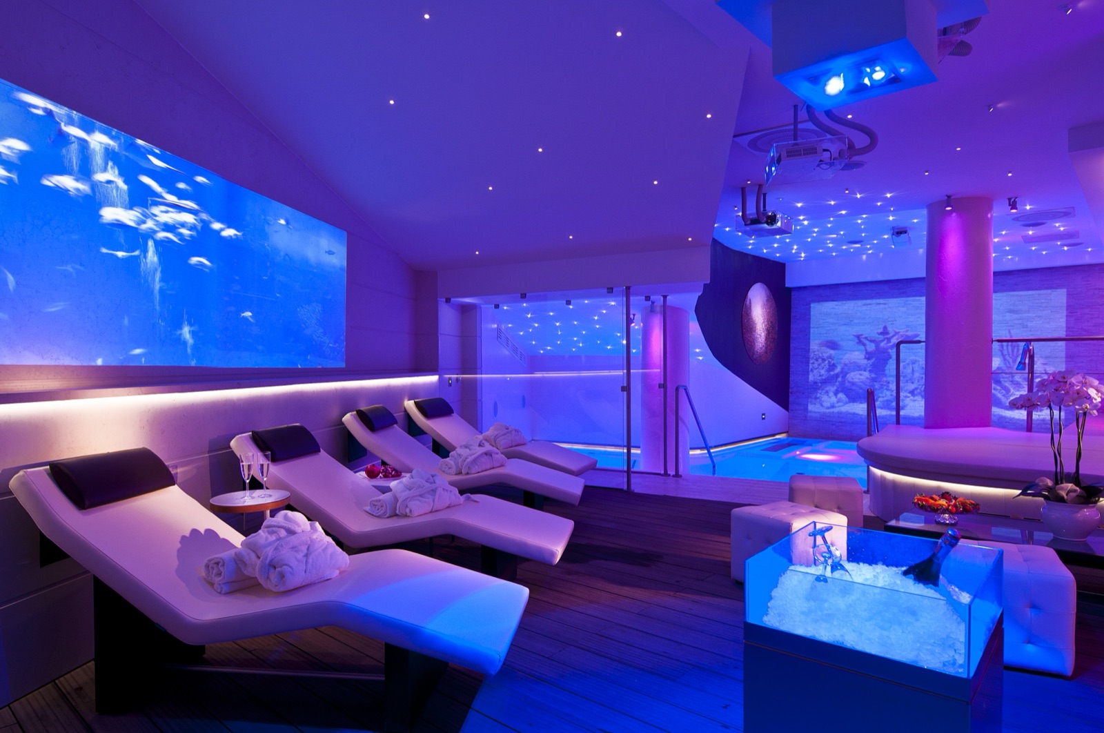 SPA Moon - Piscina con proiezioni immersive